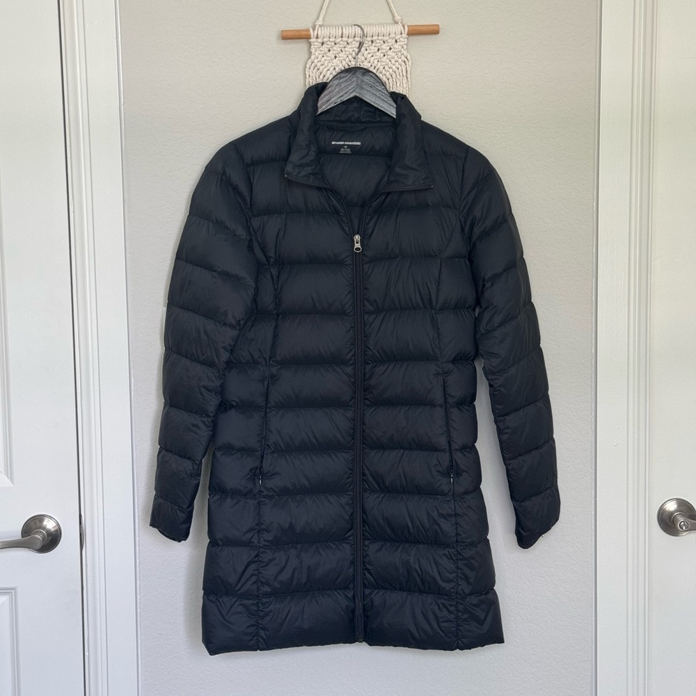 Amazon Essentials Black Puffer Coat Size M